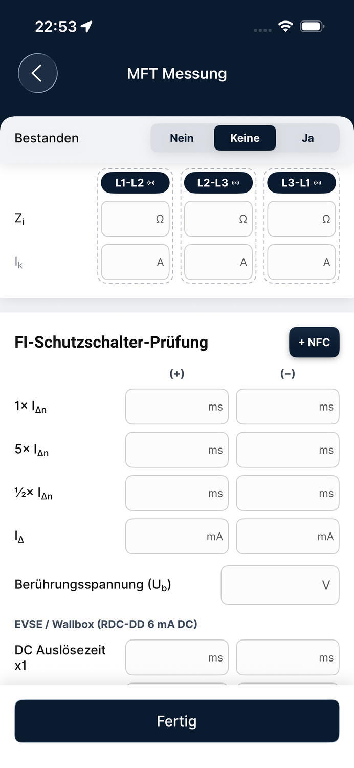 Der 400-V-Messbildschirm in Sparkify mit FI-Schutzschalter-Prüfung und Wallbox-Werten